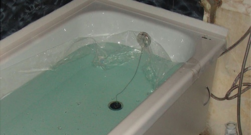 Установкой акрилового вкладыша | Гуково